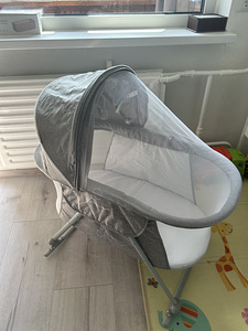 Kinderkraft lovi beebivoodi