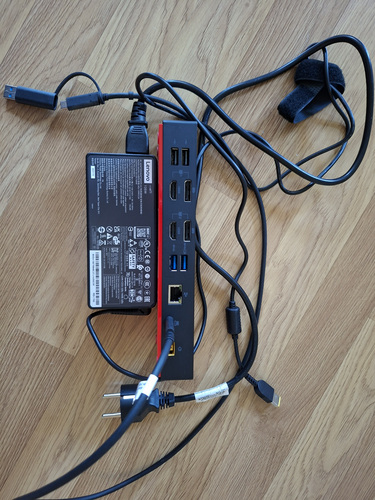 ThinkPad Hybrid USB-C/A Dock + laadija 135W