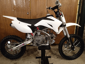 Stomp Demon XLR2 170cc Detroit 2020a (1 foto / 10)