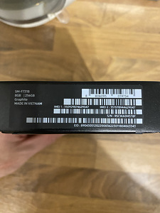 Samsung Galaxy z-flip 5 256g (2 foto / 4)