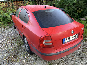 Skoda Octavia (3 фото из 3)