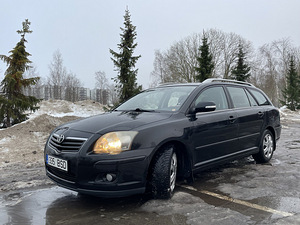 Toyota Avensis 2.2d 110kw (8 foto / 12)