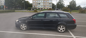 Toyota avensis 2.2 110kw (1 foto / 7)