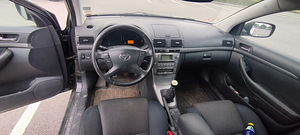 Toyota avensis 2.2 110kw (5 foto / 7)