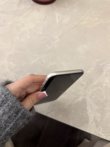 iPhone 11 128GB (6 фото из 10)