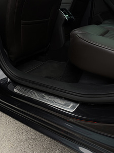 Skoda Superb Laurin & Klement 2.0 TDI 4x4 DSG (10 foto / 15)