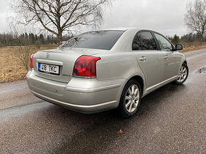 Toyota Avensis 2.0 D-4D 85kW (6 foto / 10)