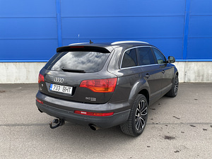 Audi Q7 3.0TDI 171kw '06 (4 foto / 11)