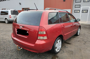 Toyota Corolla 2.0 TDI (2 foto / 4)