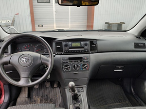 Toyota Corolla 2.0 TDI (4 foto / 4)