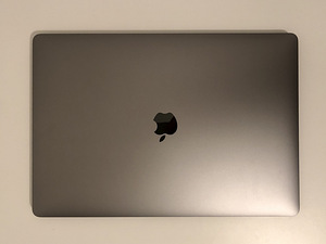 MacBook Pro 15 2018, 1TB, Radeon Pro 560X! (8 foto / 9)