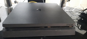 Ps4 (1 foto / 2)