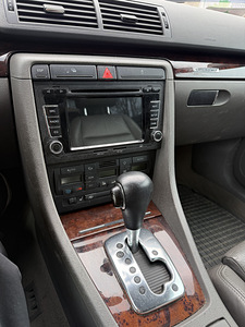 Audi A4 B6 2.5 TDI 132kw (5 foto / 13)