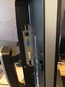 Dell UltraSharp U2412M (4 foto / 9)