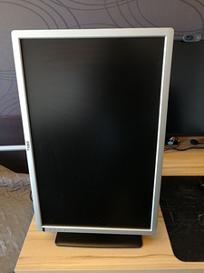 Dell UltraSharp U2412M (8 foto / 9)