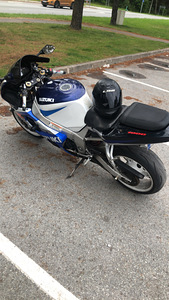 Suzuki GSX-R1000 (2 фото из 4)