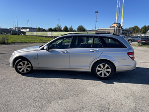 Mercedes C200 2010 (2 foto / 7)