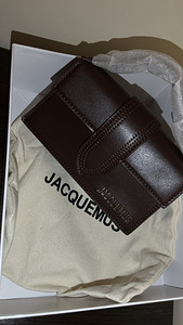 Сумка Jaquemus (7 фото из 7)