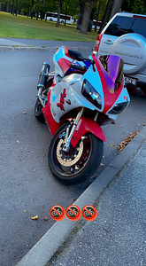 Yamaha R1 110kw (3 foto / 4)