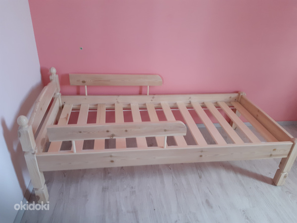 Деревянная кроватка с матрасом Jumbu и пружинным матрасом Sl (фото #6)