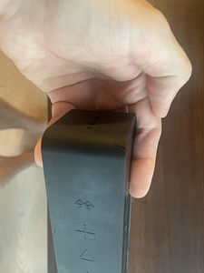 Беспроводная колонка Anker (2 фото из 4)