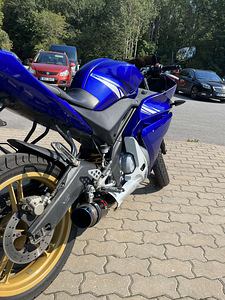 2010 Yamaha YZF R-125 (6 foto / 10)