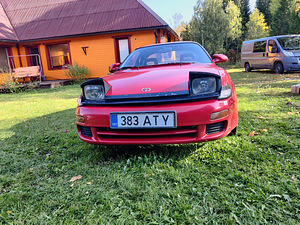 Toyota Celica (7 фото из 12)