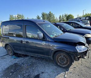 OPEL COMBO, 1,7D 74 KWT, VARUOSAD (3 foto / 8)