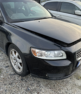 VOLVO V50 2,0D VARUOSAD (2 foto / 10)