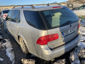 SAAB 9-5 2,3 BENSIIN 191 KWT, VARUOSAD (5 foto / 10)