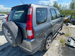 HONDA CRV, 2,2 DIISEL, VARUOSAD (8 foto / 10)