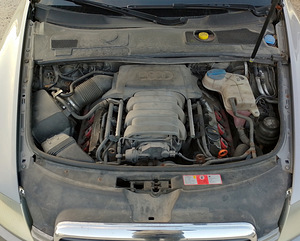 AUDI A6C6 2,4 BENSIIN, VARUOSAD (6 foto / 9)
