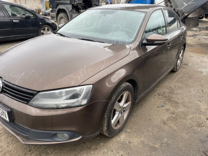 VW JETTA 1.4 BENS 90 KWT, MANUAAL, VARUOSAD (2 foto / 9)