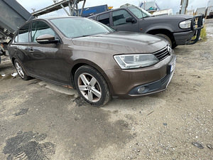 VW JETTA 1.4 BENS 90 KWT, MANUAAL, VARUOSAD (3 foto / 9)