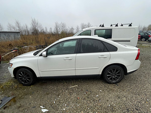 VOLVO S40 1,6 DIISEL, VARUOSAD (10 foto / 10)