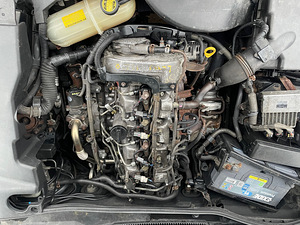 LEXUS IS 220D 130 KWT, VARUOSAD (3 foto / 10)