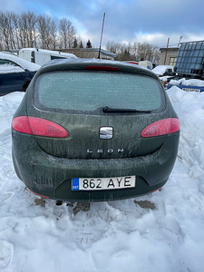 SEAT LEON 1,6 75 KWT, VARUOSAD (6 foto / 10)