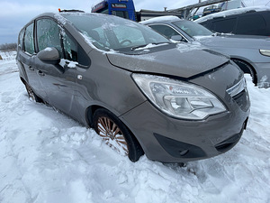 OPEL MERIVA 1,3 DIISEL, VARUOSAD (6 foto / 10)