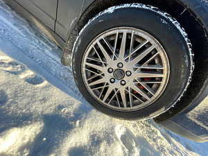VOLVO S80 2,9 BENS, AUTOMAAT, VARUOSAD (6 foto / 10)