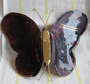 Larger decorative butterfly (2 foto / 2)