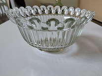 Старая стеклянная чаша с характерным ободком
