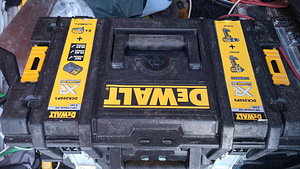 Набор инструментов DeWalt DCK266P2 (DCD796 + DCF887);2x5,0 Ah (3 фото из 3)