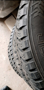 Talverehvid Nokian 225/60/R17 (5 foto / 5)