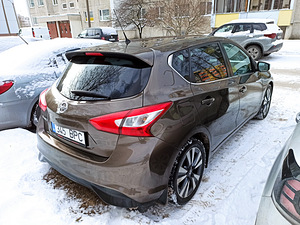 Nissan Pulsar (11 foto / 15)