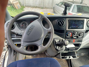 IVECO DAILY 35S12V 2.3 Diisel 2010 (6 foto / 8)