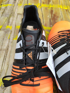 Adidas jalgpalli jalatsid (4 foto / 7)
