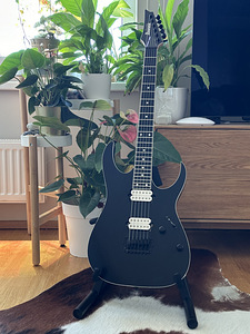 Ibanez RGR652AHBF (1 foto / 10)