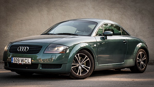 Audi TT 1.8 turbo kupee (1 foto / 14)