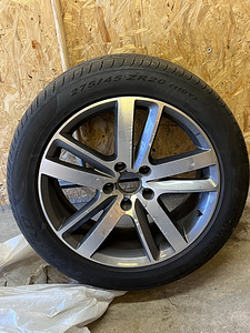 AUDI Q7 Ronal R20 veljed suverehvidega (2 foto / 9)