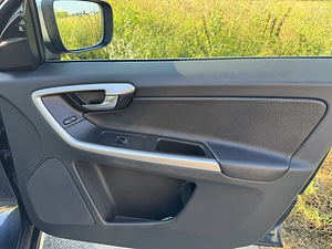 Volvo XC60 Polestar 2.4 D5 158 kW (8 foto / 15)